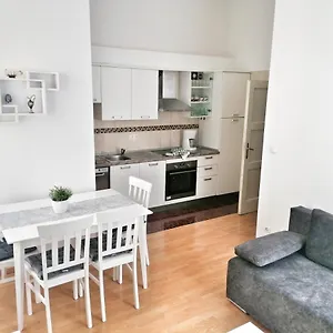 Apartment Anamarija-bacvice, Split