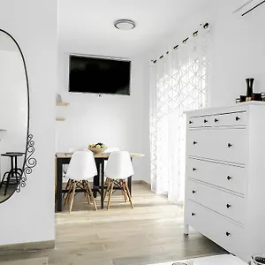 Apartment With Terrace And Free Parking - Nearby, Split